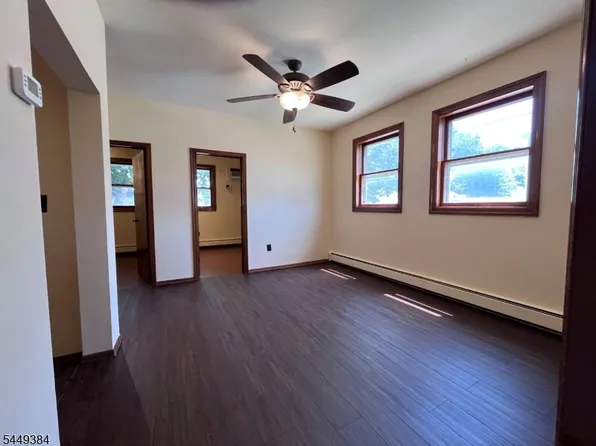 64 Clifton Blvd, Clifton, NJ 07011
