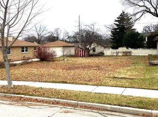 25 S 83rd St, Milwaukee, WI 53219