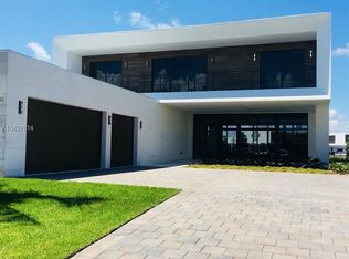16580 Sunset Way, Fort Lauderdale, FL 33326
