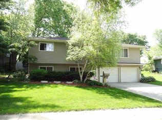 4813 Hermsmeier Ln, Madison, WI 53714