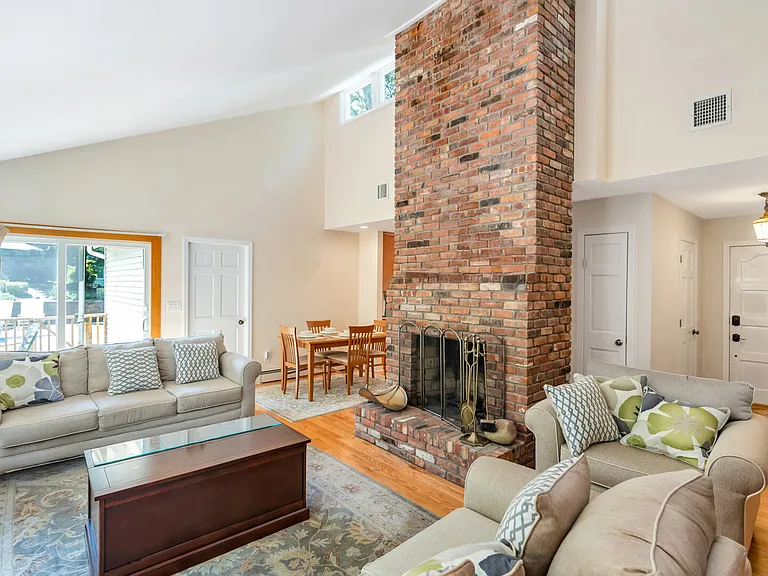 39 Brandywine Dr — Photo 6