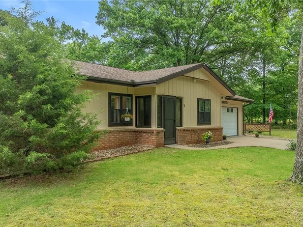 3 Clevedon Cir, Bella Vista, AR 72715