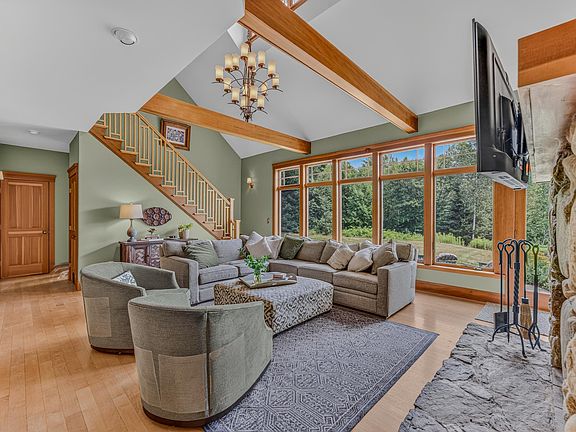 2nd image of 183 Wintergreen Lane