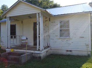 104 Martin St, Westminster, SC 29693