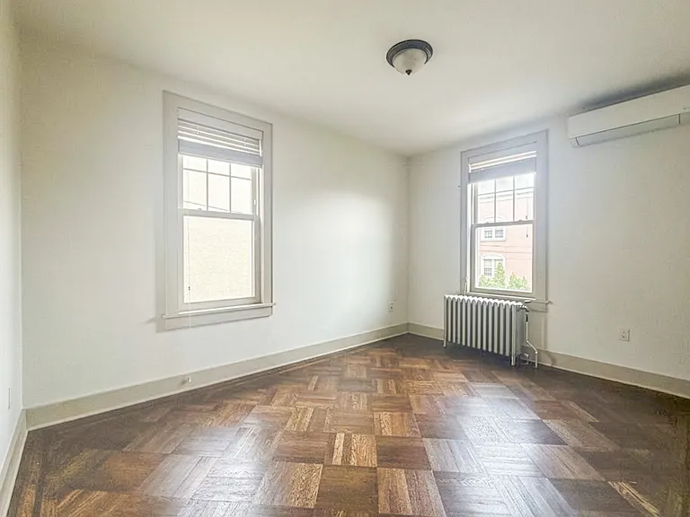 59-31 Grove St #2 — Photo 6