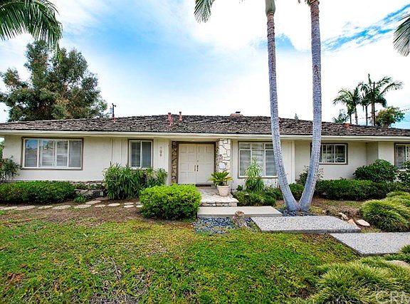 3rd image of 706 Toussau Dr