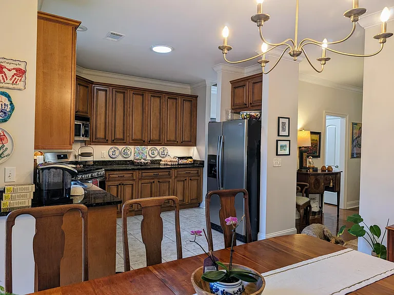 647 Carpenter Way — Photo 7