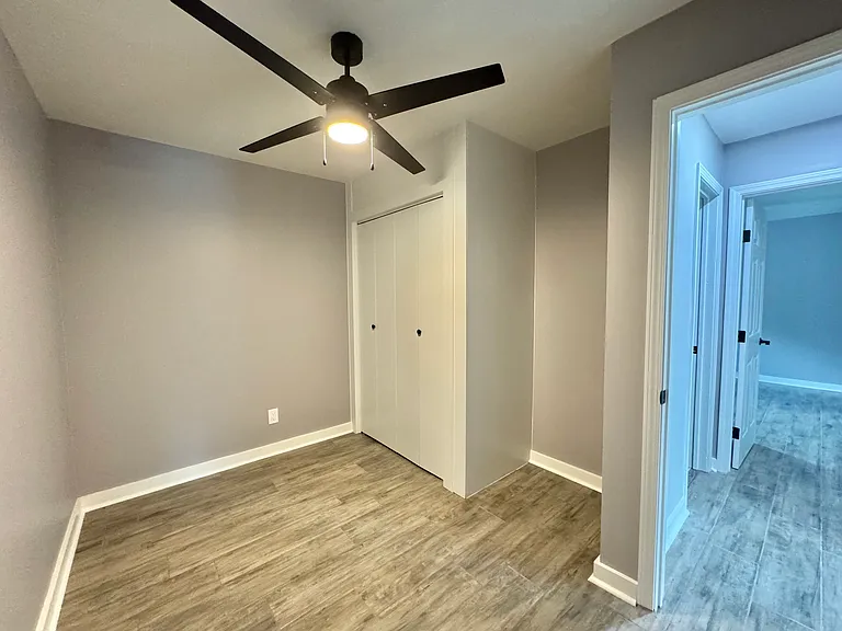 2144 Westchester Dr — Photo 28