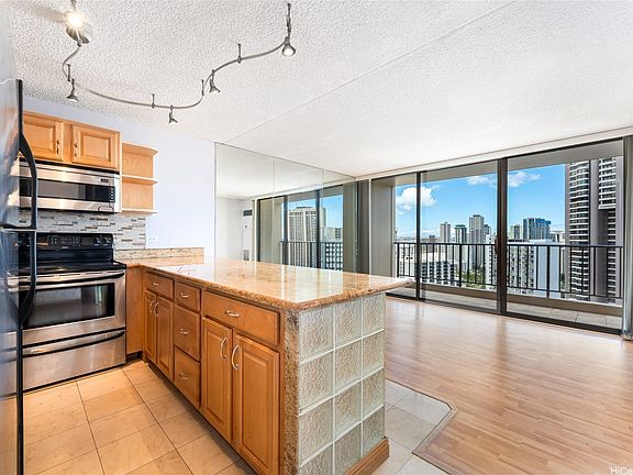 2nd image of 411 Hobron Ln APT 2603