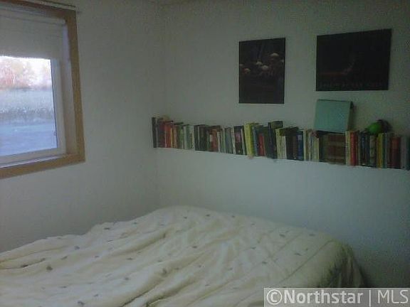 5th image of 1139 212th Ave NE
