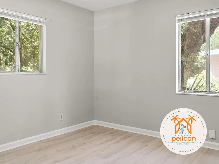 5085 Springhill Dr — Photo 12