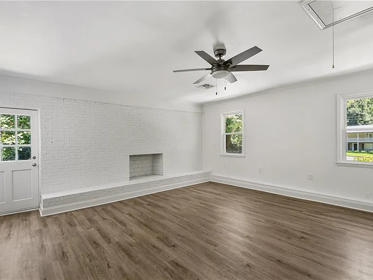 1348 Ridgewood Dr SW — Photo 19