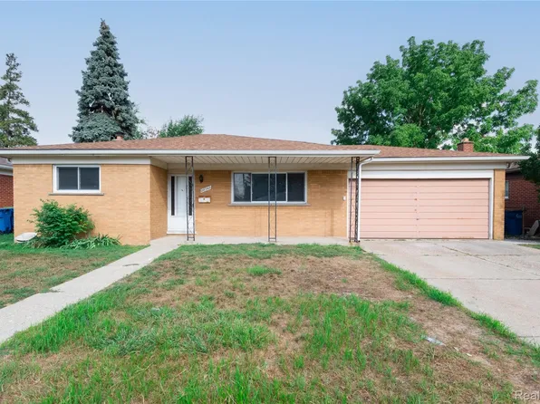 28542 Grobbel Ave, Warren, MI 48092