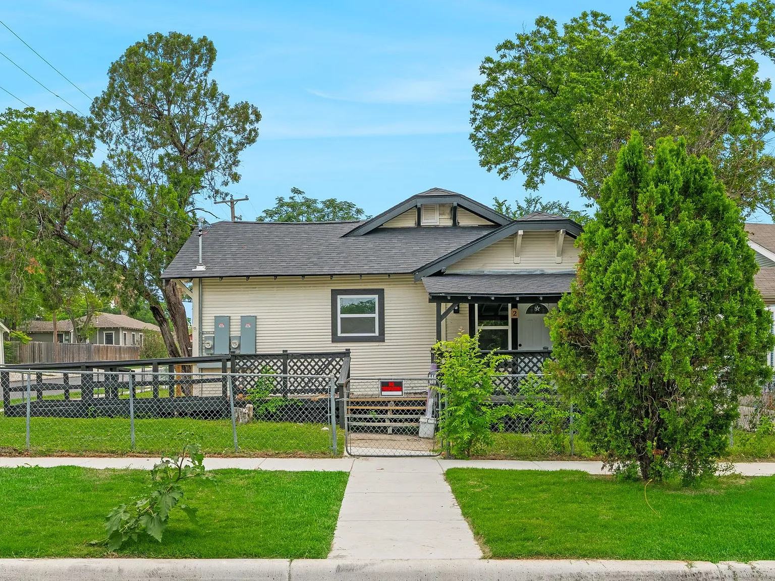 1200 W Magnolia Ave — Photo 4