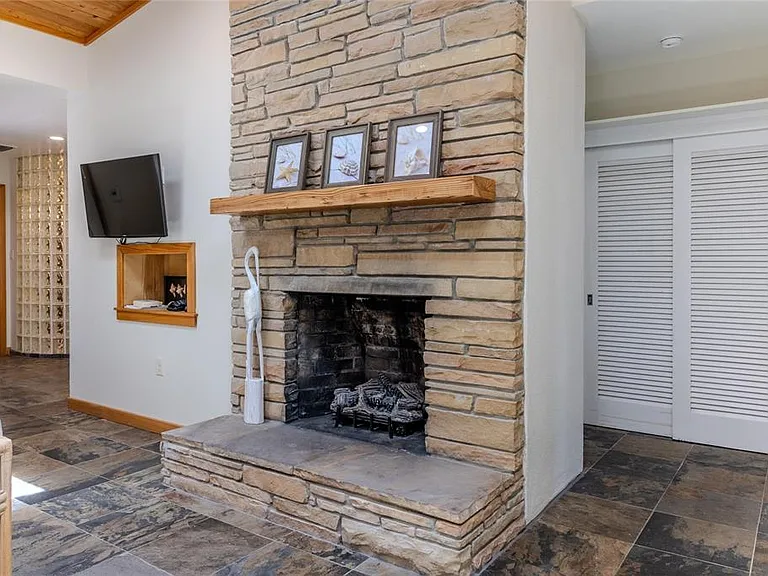 416 Sunset Dr — Photo 25