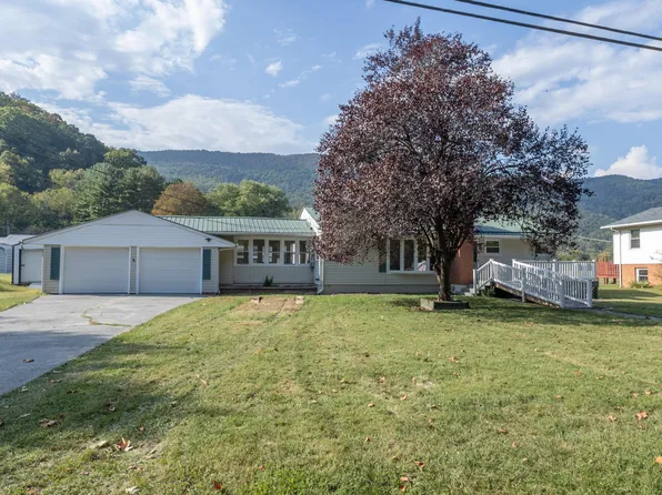 3008 Valley Ridge Rd, Covington, VA 24426