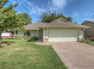 9335 E 530th Rd, Claremore, OK 74019