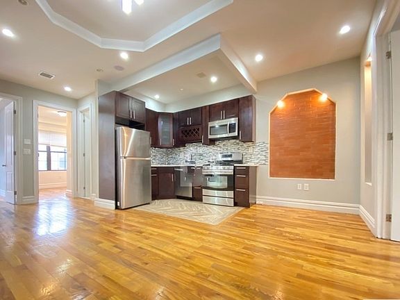 2nd image of 1203 Jefferson Ave #1B