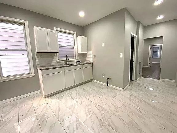 5th image of 113 Isabella Ave #1A
