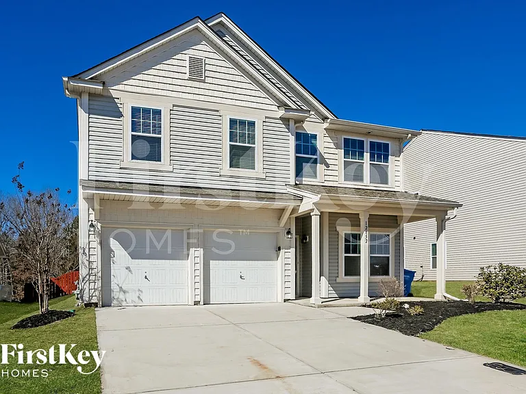 12852 Clydesdale Dr — Photo 2