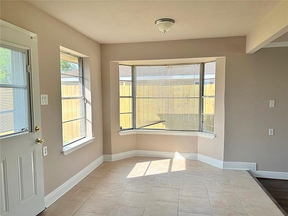 4th image of 2812 Concordia Dr