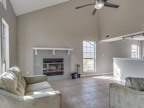 3rd image of 349 Canterbury Cir NW
