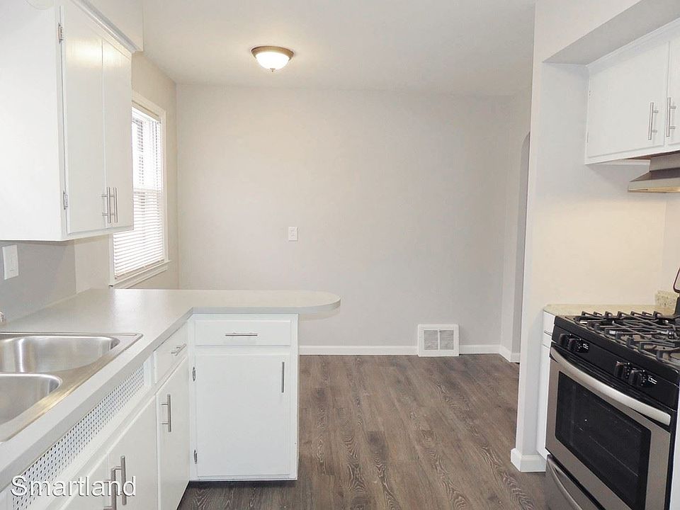 1st image of 20830 S Lake Shore Blvd
