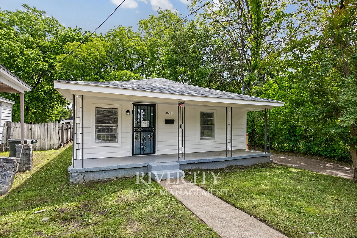 Building Photo - 1580 Oriole St