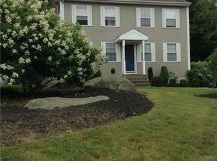 4 Hesspar Dr, Westerly, RI 02891