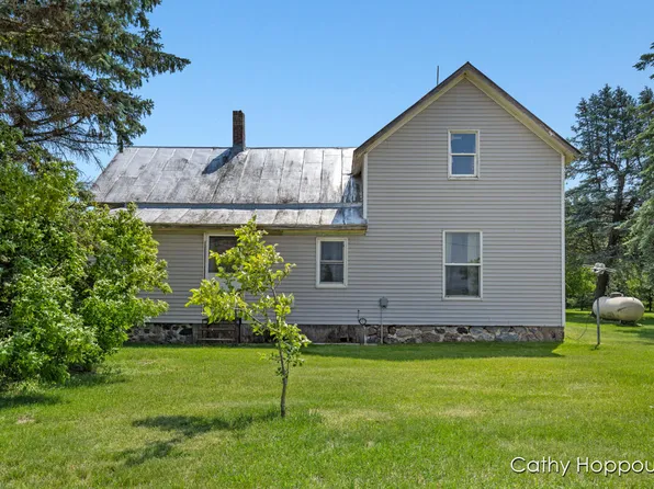 3119 S Hillman Rd, Sidney, MI 48885