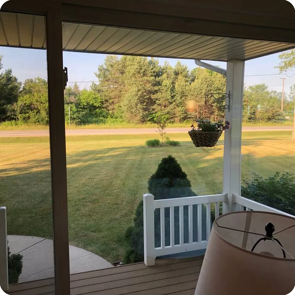 4 bed, 2400 sqft, $2,500 — Photo 4