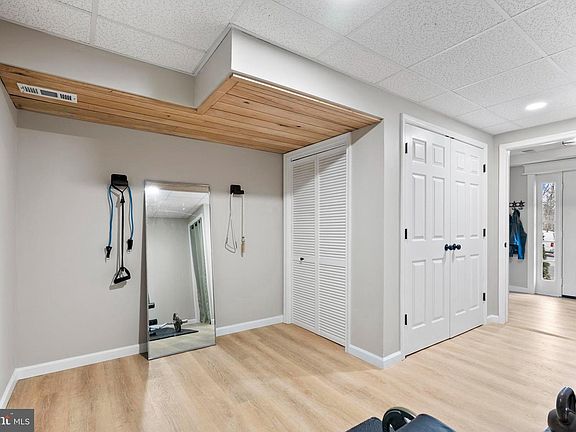 5th image of 45 Pinckney Dr