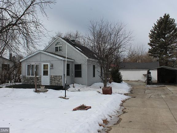 2nd image of 6262 6th Ave