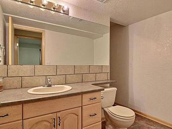 4th image of 205 N 44th Avenue Ct
