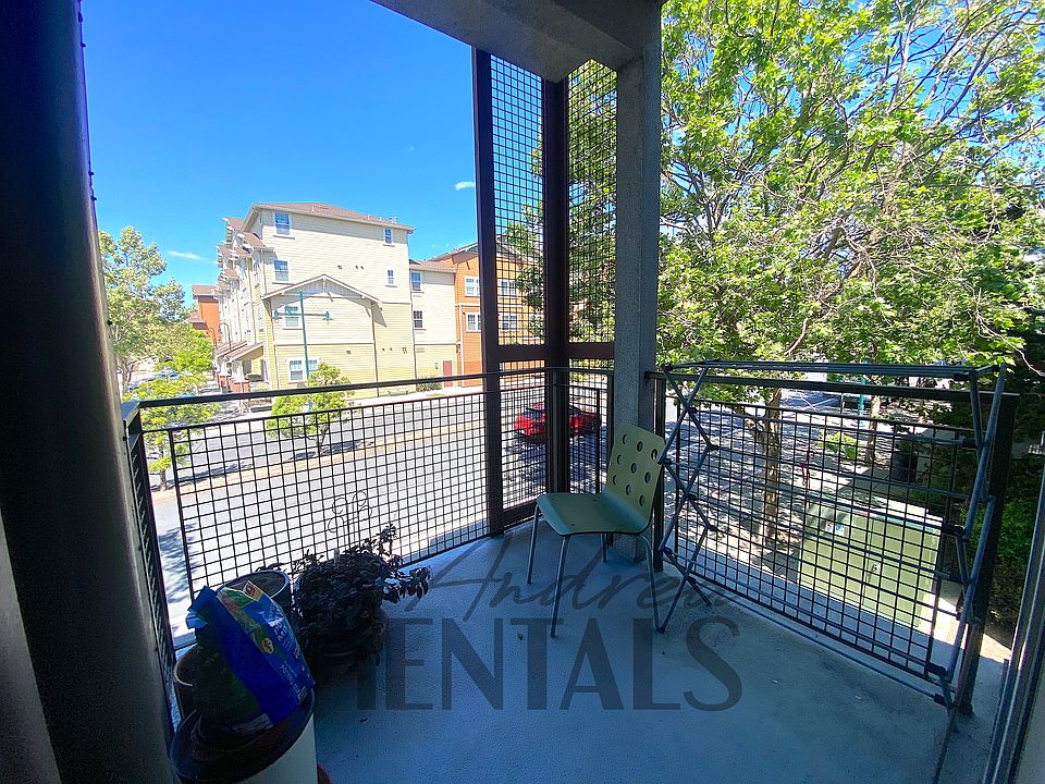 1st image of 1121 40th St APT 1206