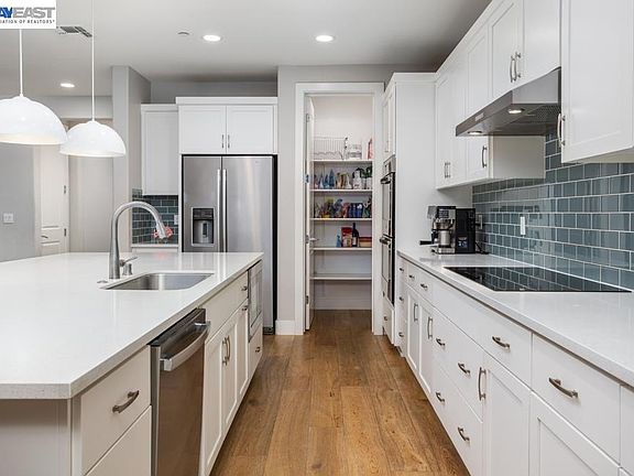 2nd image of 436 Wayland Loop