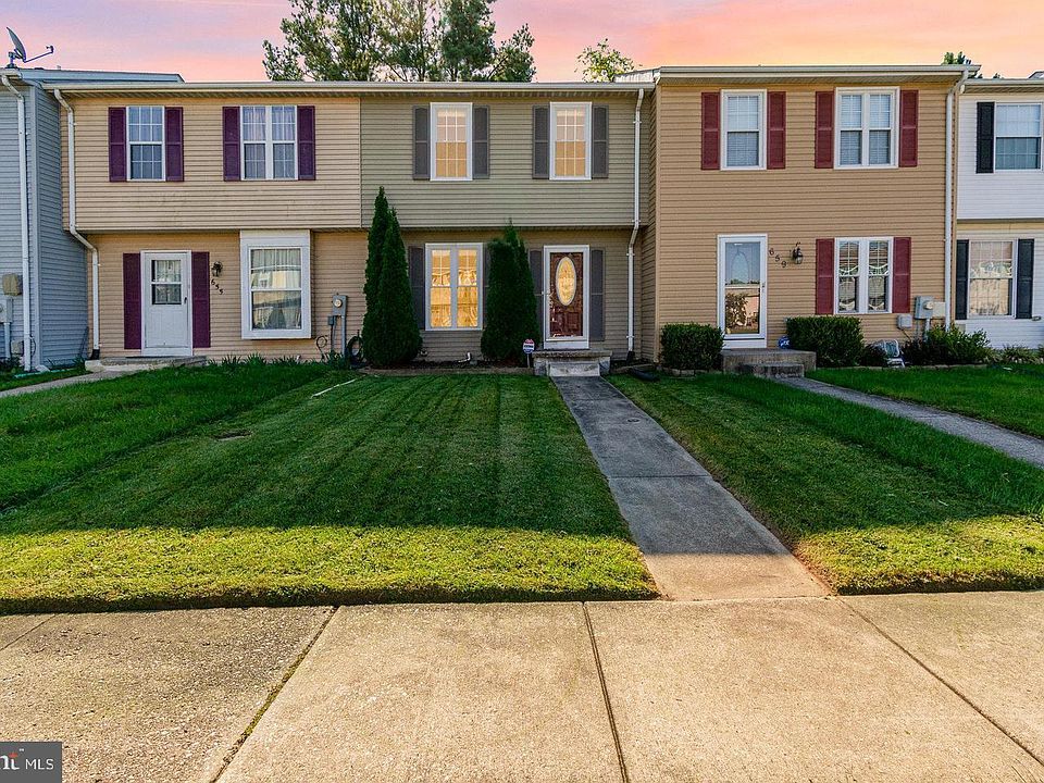 1st image of 657 Stone Wheel Ct W