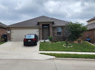 9240 Castorian Dr, Fort Worth, TX 76131