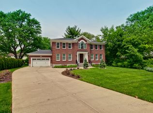 1450 E Kensington Rd, Arlington Heights, IL 60004