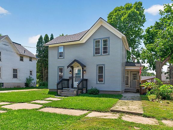 3rd image of 807 Garfield Ave