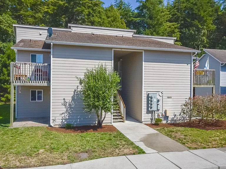 M0833 Arbor Terrace Condo's — Photo 45