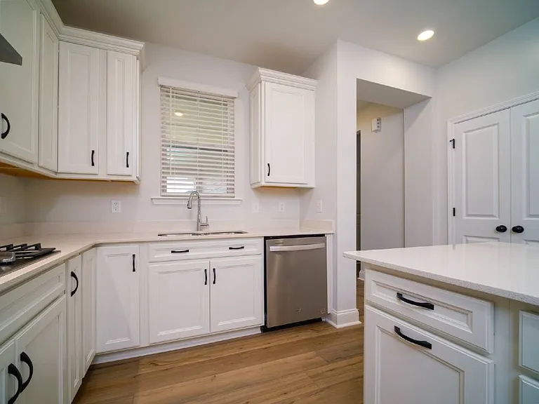 1950 Sparkling Stream Dr — Photo 3