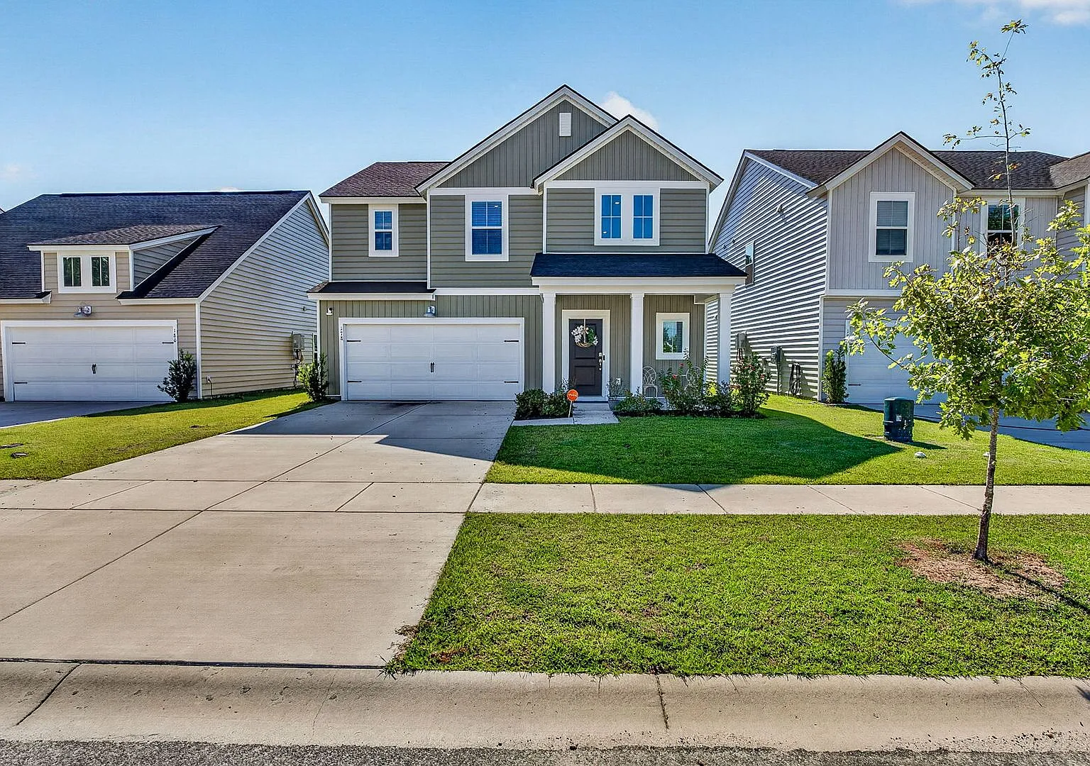 Spacious Modern Living in Summerville — Photo 1