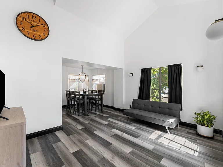43721 Yaffa St — Photo 25