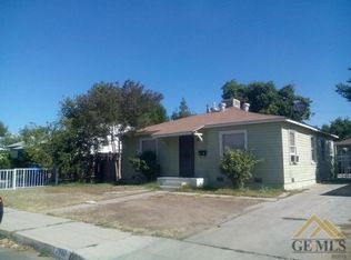 2910 Lake St, Bakersfield, CA 93306
