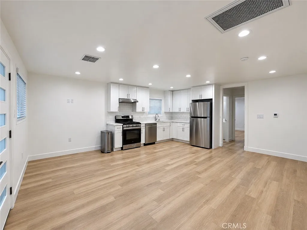 1 bed, 650 sqft, $2,500 — Photo 1