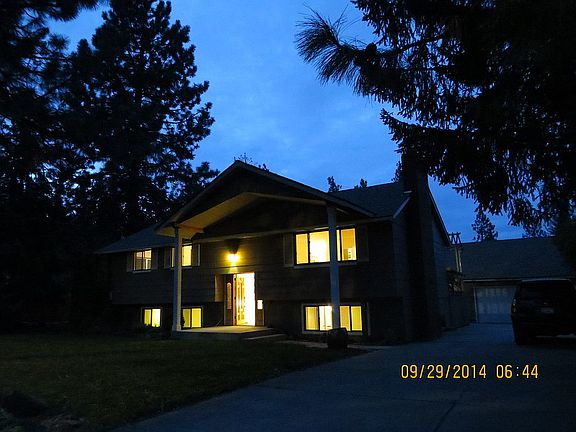 2nd image of 2607 E 35th Ave