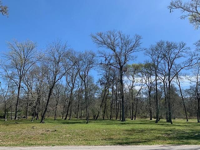 1st image of 739 Kings Forest Ln