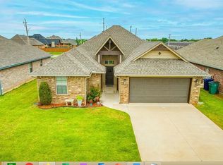 2216 Wheatheart Dr, Yukon, OK 73099