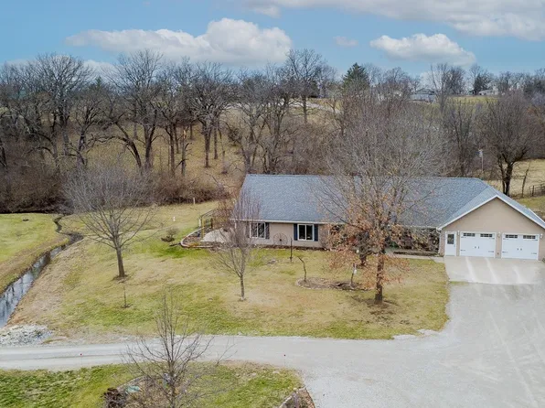 1454 110th Pl, Knoxville, IA 50138